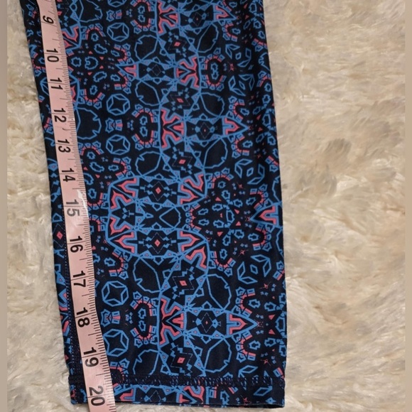 Fabletics Women’s Size Patterned Blue Leggings EUC - Picture 7 of 8